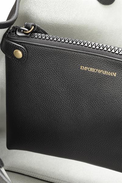 Emporio Armani Kadın Omuz Çantası Siyah