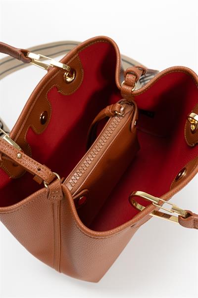 Emporio Armani Kadın Omuz Çantası