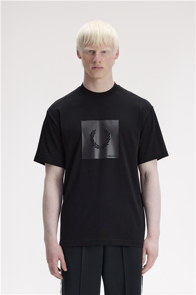Fred Perry Box Graphic Erkek Bisiklet Yaka T-Shirt