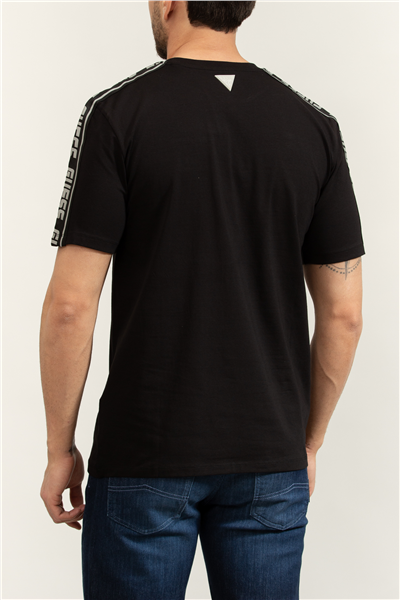 Guess Arlo Erkek Aktif Regular Fit T-Shirt