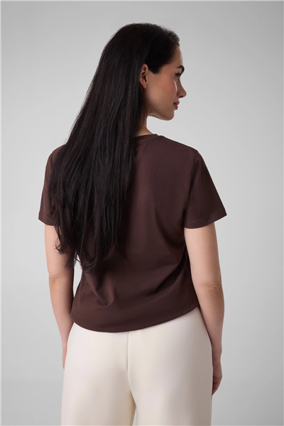 Guess Blossom Kadın Aktif Slim Fit Bisiklet Yaka T-Shirt Kahverengi