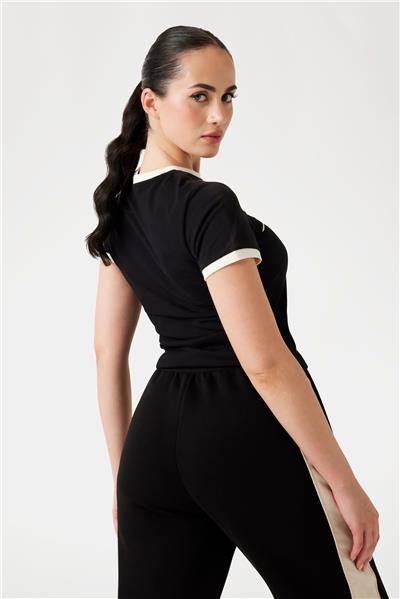 Guess Carmen Kadın Aktif Slim Fit T-Shirt Siyah