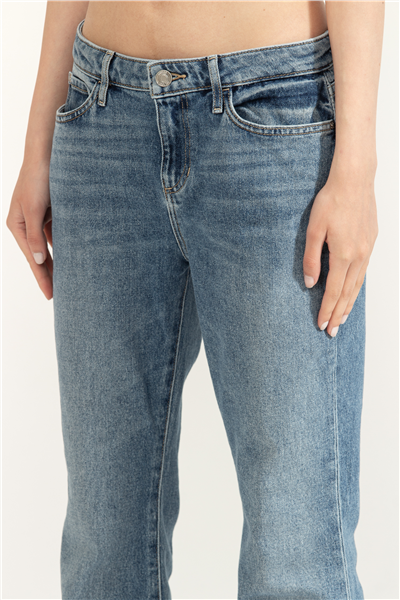 Guess Carter Kadın Flare Fit Jean 5 Cepli Pantolon