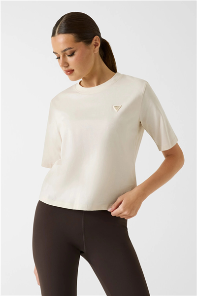 Guess Colette Kadın Aktif Boxy Fit Bisiklet Yaka T-Shirt Krem