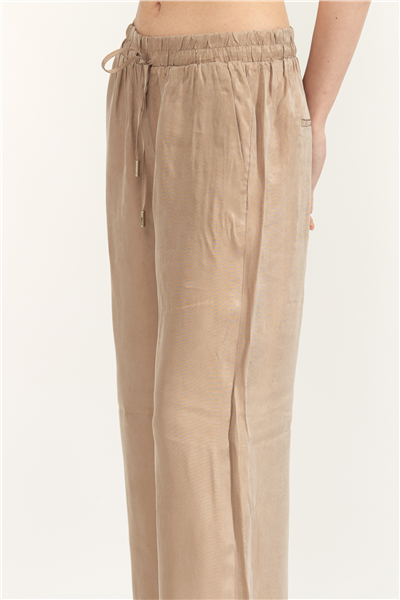 Guess Dalia Kadın Relaxed Fit Pantolon