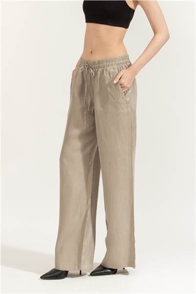 Guess Dalia Kadın Relaxed Fit Pantolon
