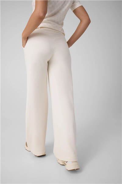 Guess Dione Kadın Aktif Relaxed Fit Eşofman Altı Beyaz