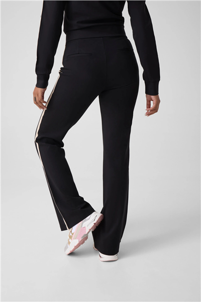 Guess Fausta Kadın Aktif Regular Fit Eşofman Altı Siyah
