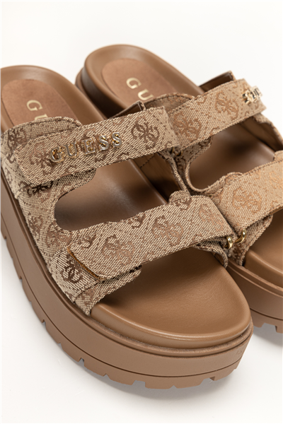 Guess Faxon Kadın Sandalet