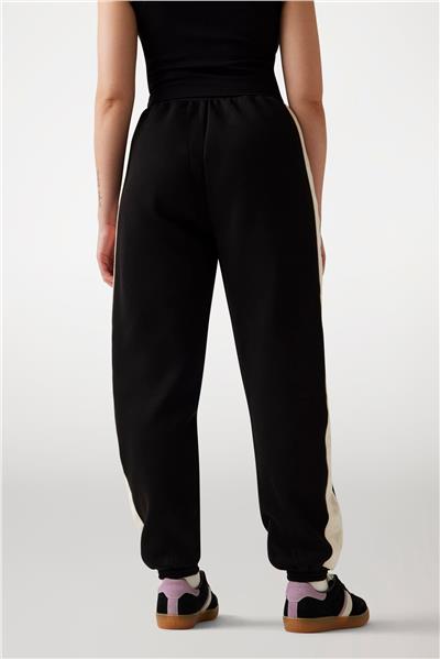 Guess Maryella Kadın Aktif Regular Fit Eşofman Altı