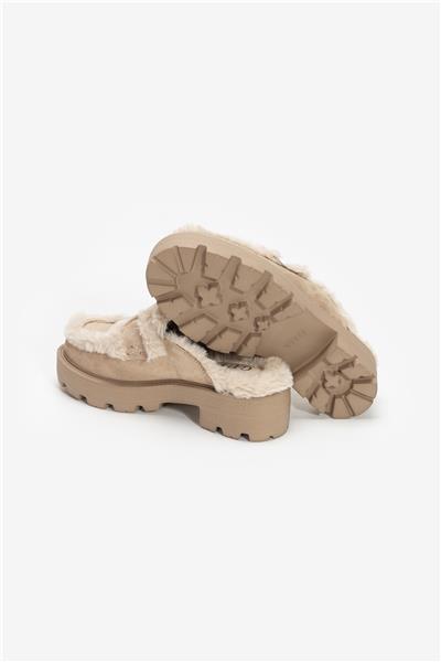 Guess Yaneta Kadın Deri Terlik