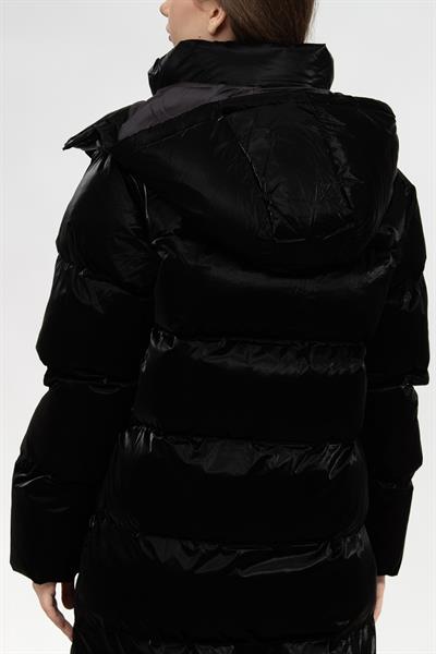Karl Lagerfeld Quilted  Kadın Mont