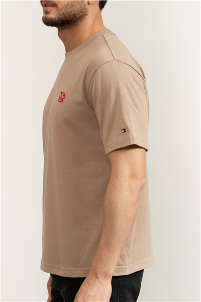 Tommy Hilfiger Modern Athleisure H Badge Tee Erkek Bisiklet Yaka T-Shirt