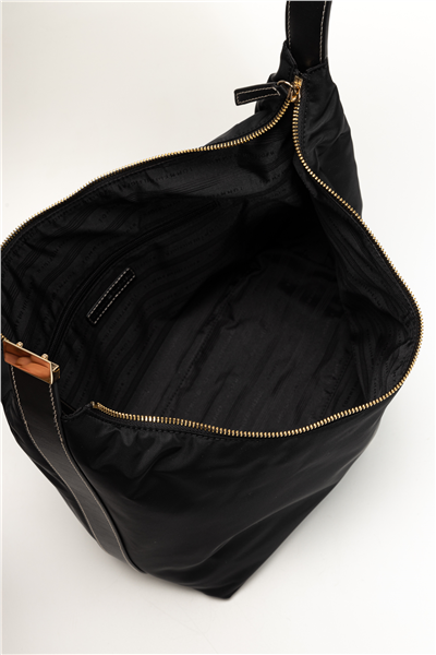 Tommy Hilfiger TH Go Hobo Nylon Kadın Omuz Çantası