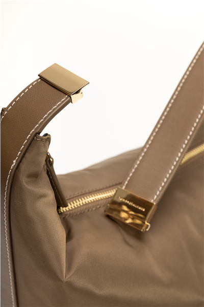 Tommy Hilfiger TH Go Hobo Nylon Kadın Omuz Çantası