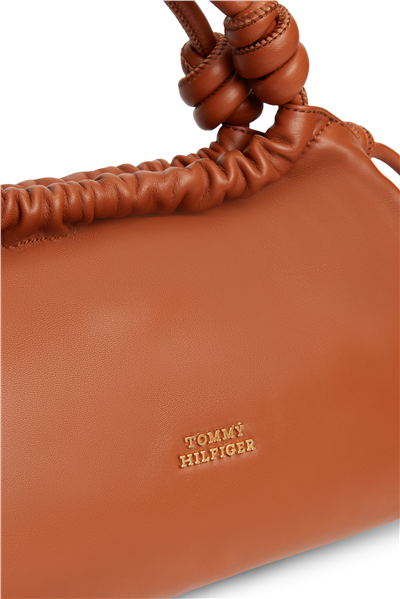Tommy Hilfiger Th Soft Leather Med Kadın Mini Omuz Çantası