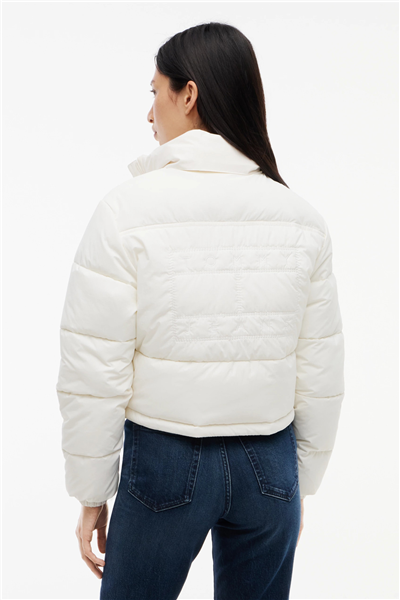 Tommy Hilfiger Tjw Flag Back Crop Ess Puffer Kadın Şişme Mont Beyaz