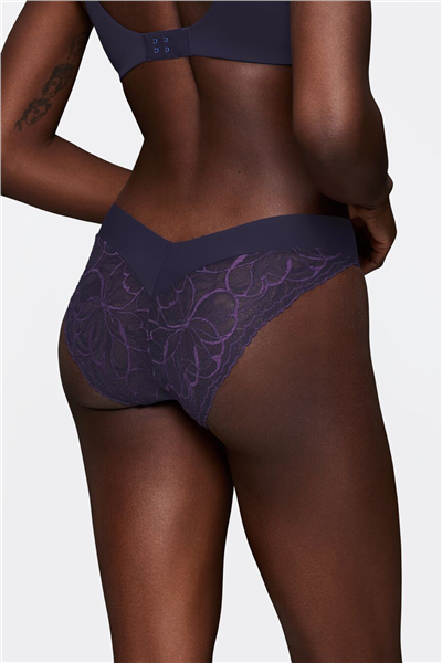 Triumph Kadın Body Make-Up Illusion Lace Highleg Tai Külot Lacivert