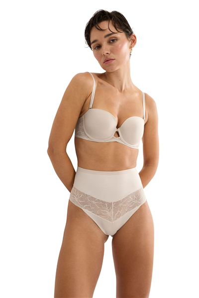Triumph Comfort Contour Highwaist String Kadın Külot