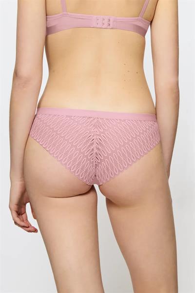 Triumph Aura Spotlight T Brazilian Külot Pembe