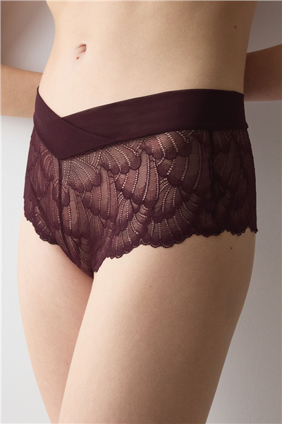 Triumph Love in Lace Shorty Kadın Külot Bordo