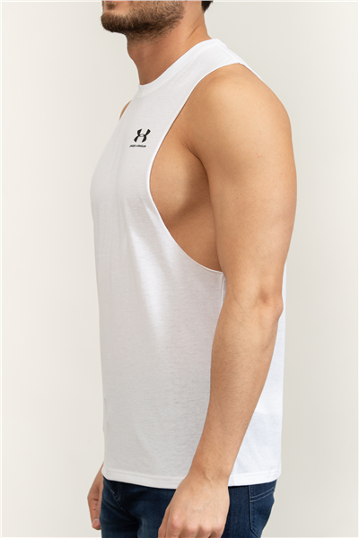 Under Armour UA Left Chest Cut Off Tank Erkek Atlet