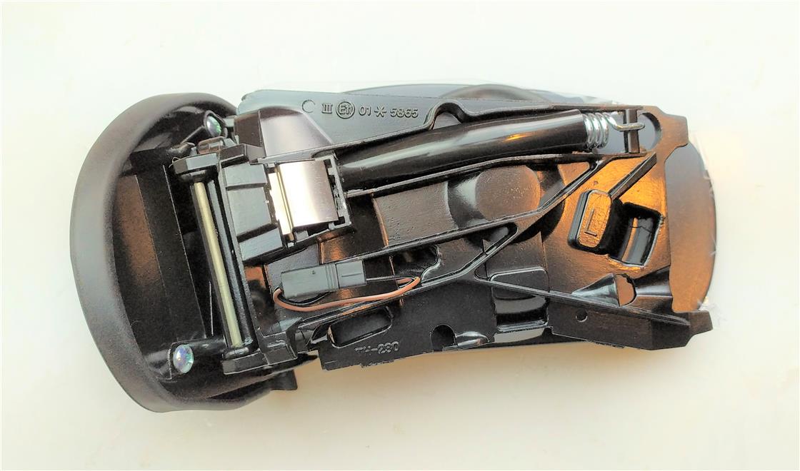 M009.9220AYNA MRC C SERİ W203 2000-2004 ELK HFZ SOL(GÖVDE) - MERCEDES - OEM 2038100376ART