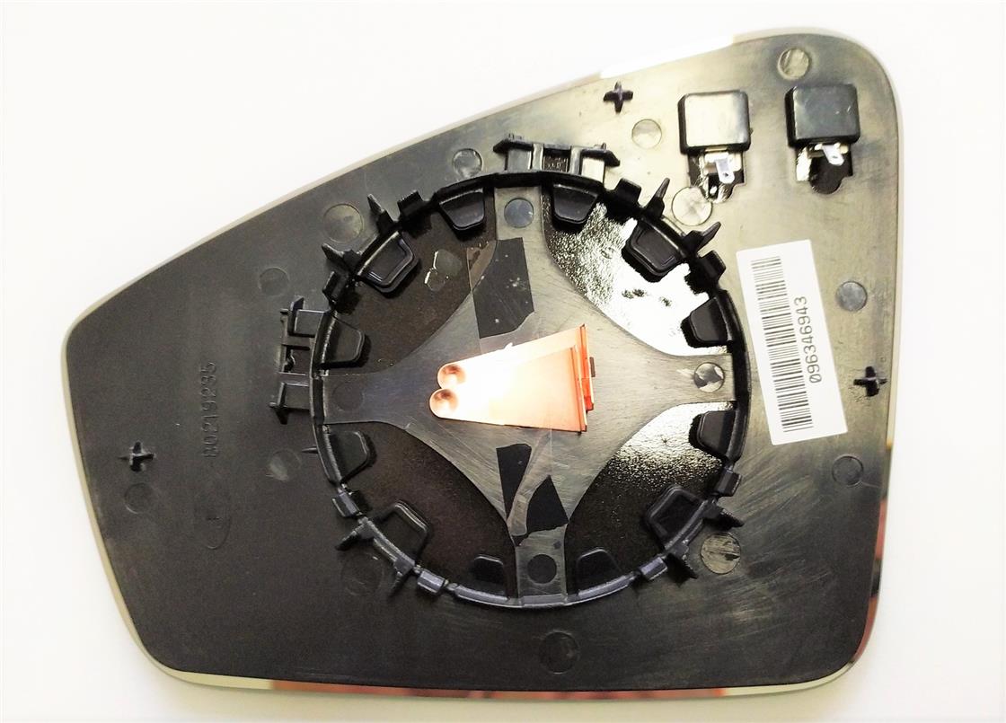 MG006.6639CAM VW TOUAREG 2018-ISITMALI SAĞ - VW - OEM 761857522ART