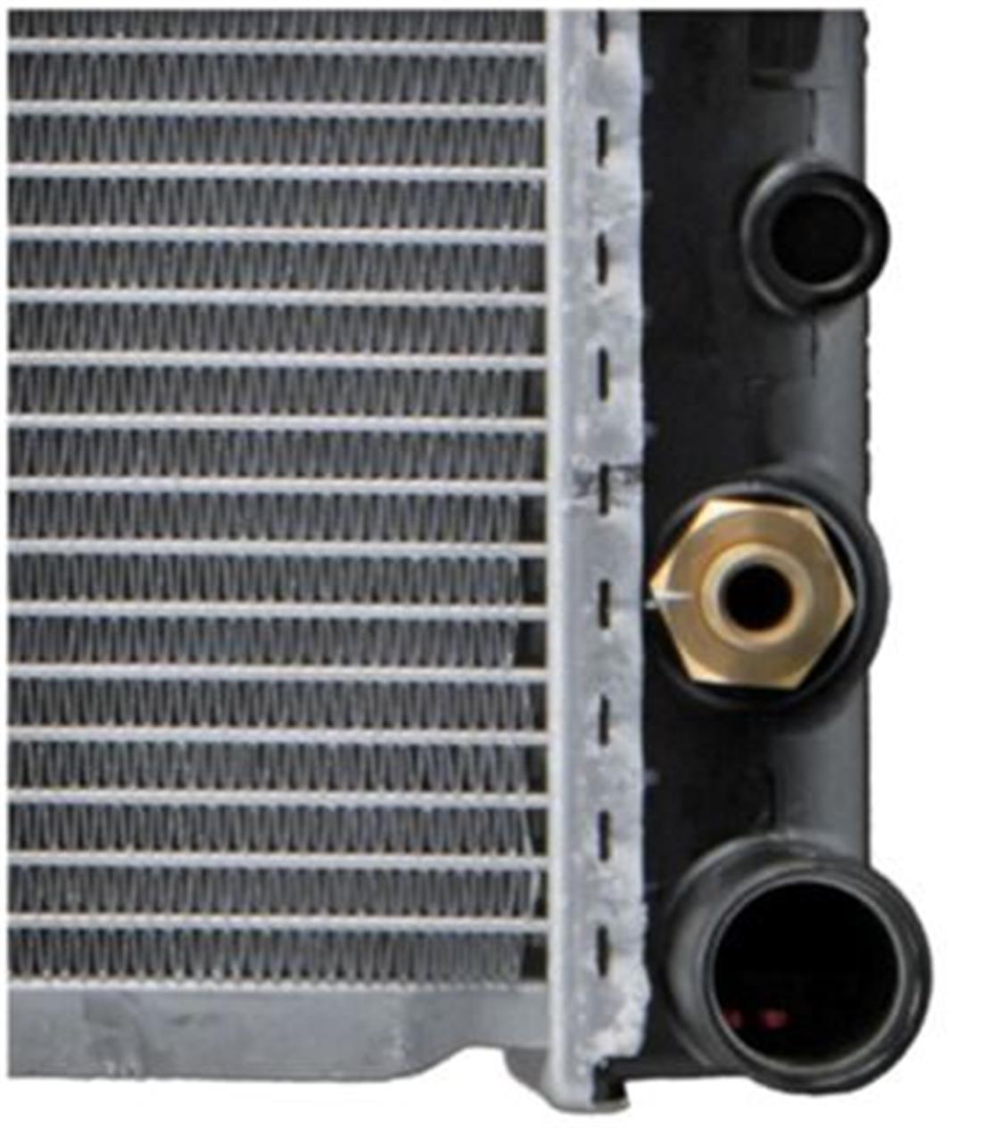 MB RADYATÖR 124  250-300 D - MERCEDES - OEM 124 500 98 03