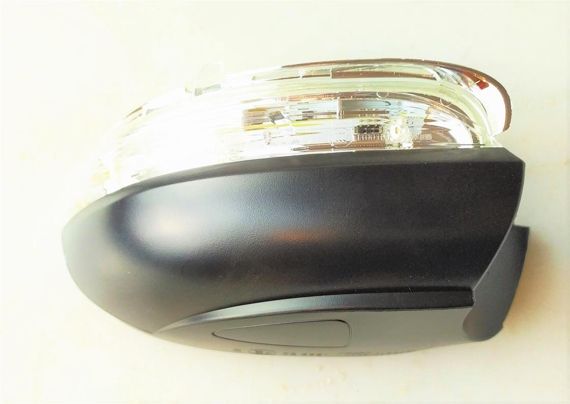 SİNYAL VW GOLF VI TOURAN 2009-2012 SAĞ - VW - OEM 5K0949102