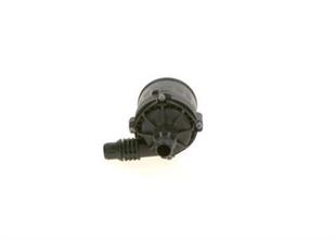 BMW İLAVE SU POMPASI G30 - G11 - G05 - BMW - OEM 64218840613
