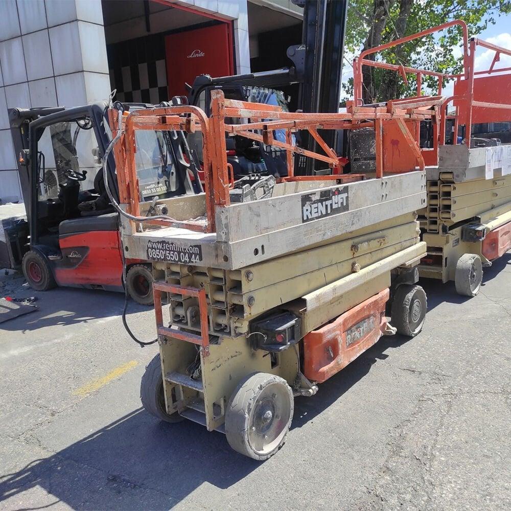 JLG 2030ES  Makaslı Platform Manlift (J1.2359)