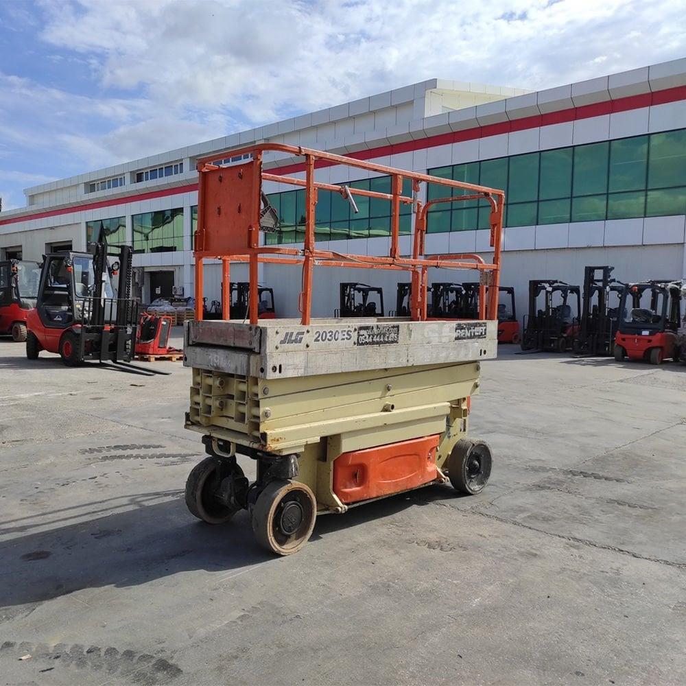 JLG 2030ES  Makaslı Platform Manlift (J1.1904)