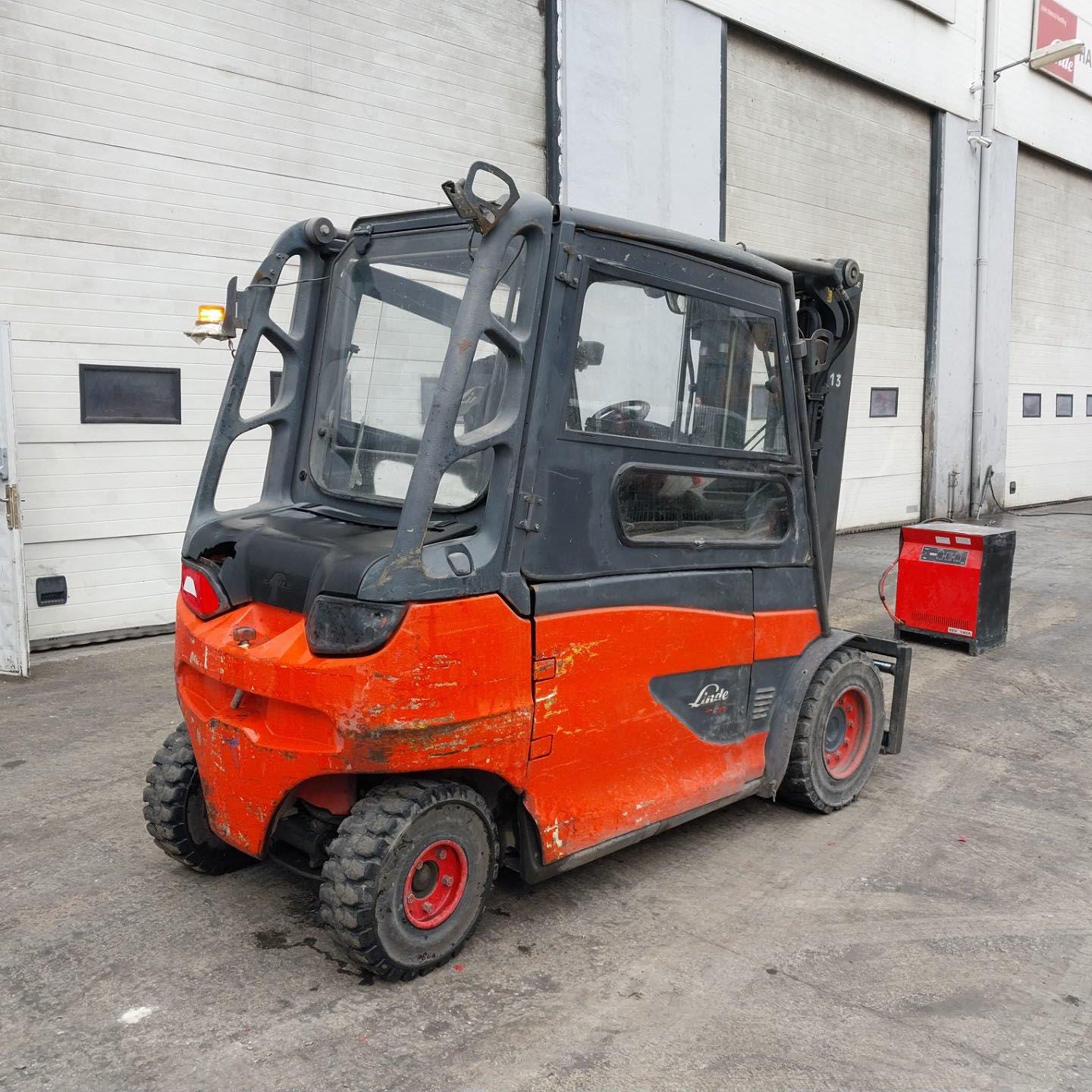 LINDE E50L-388 Elektrikli Forklift (F1.3551)