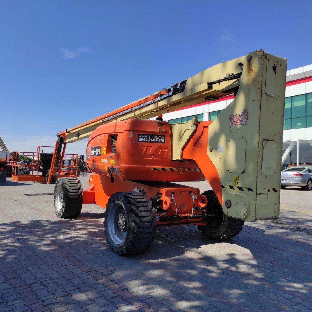 JLG 800AJ  Eklemli Platform Manlift (J1.5644)