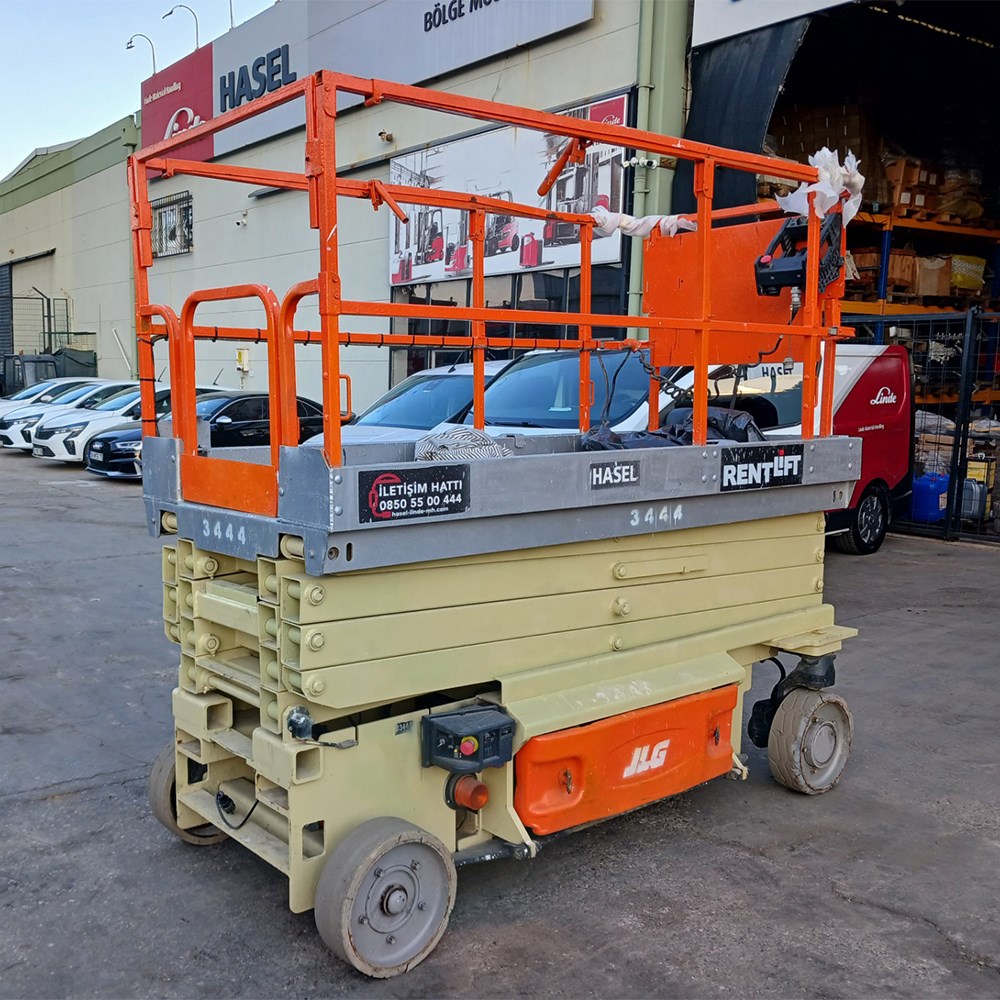 JLG 3246ES  Makaslı Platform Manlift (J1.3444)