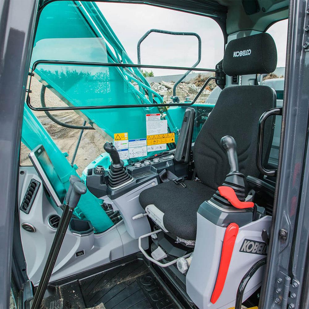 KOBELCO SK130LC-11 Bıçaklı Ekskavatör E1.1003