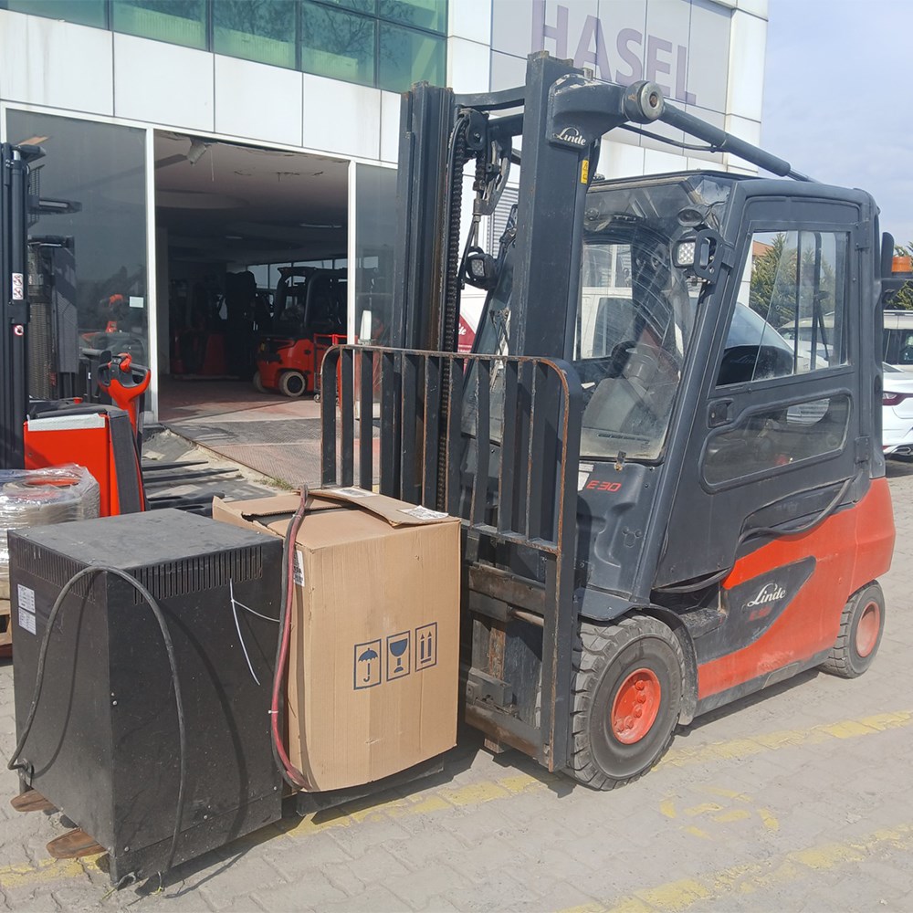 LINDE E30-387 Elektrikli Forklift (F1.6386)