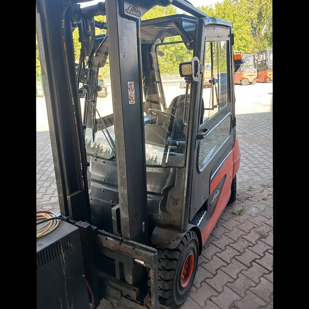 LINDE E30-387 Elektrikli Forklift (F1.6043)