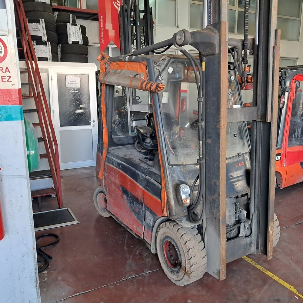 LINDE E30L-387 Elektrikli Forklift (F1.4531)