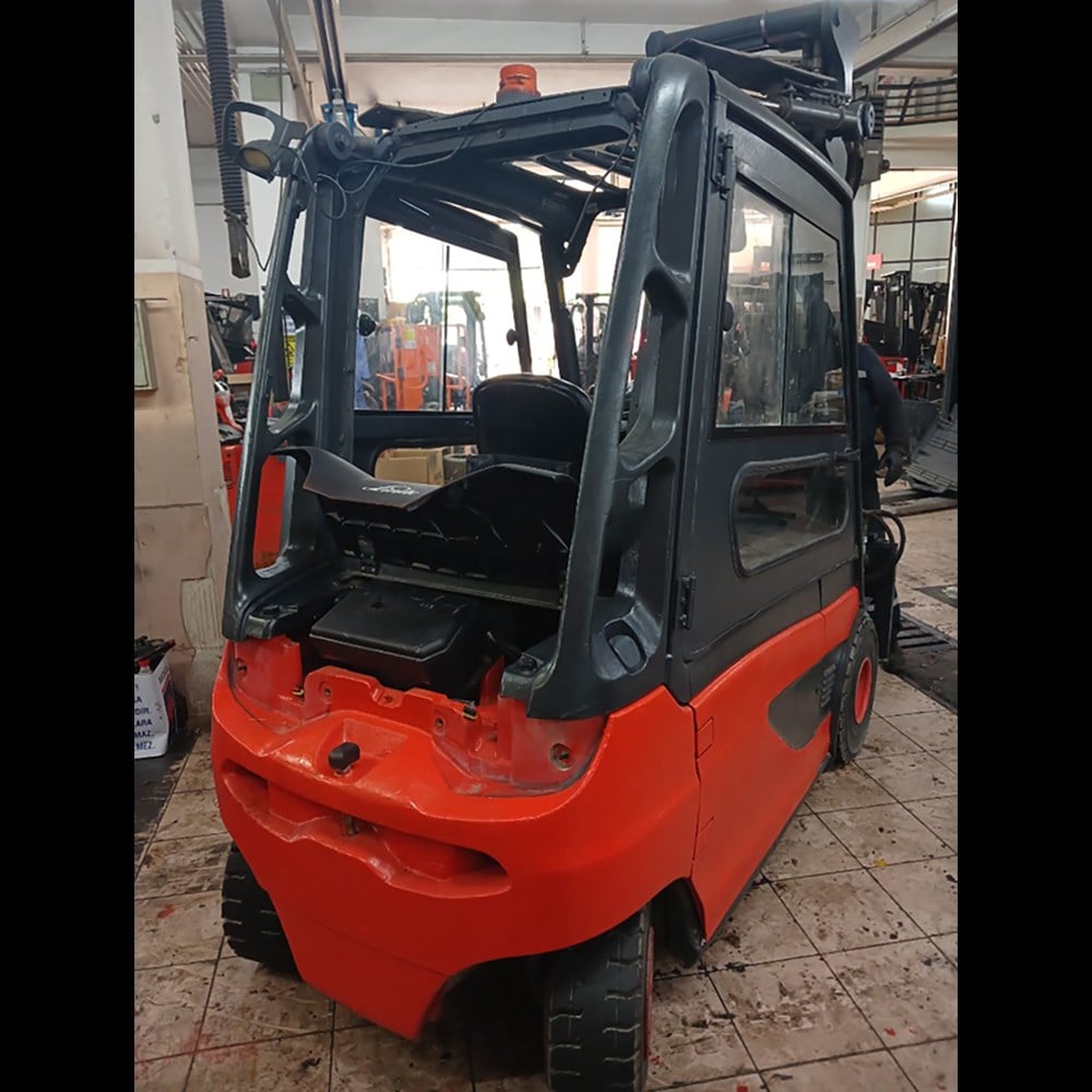 LINDE E30L-387 Elektrikli Forklift (F1.4532)