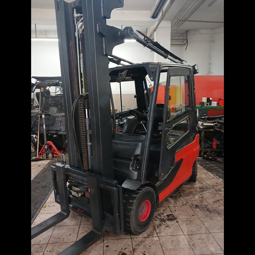 LINDE E30L-387 Elektrikli Forklift (F1.4532)