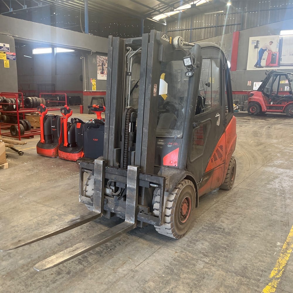 LINDE H30D-393 Dizel Forklift (F1.6679)