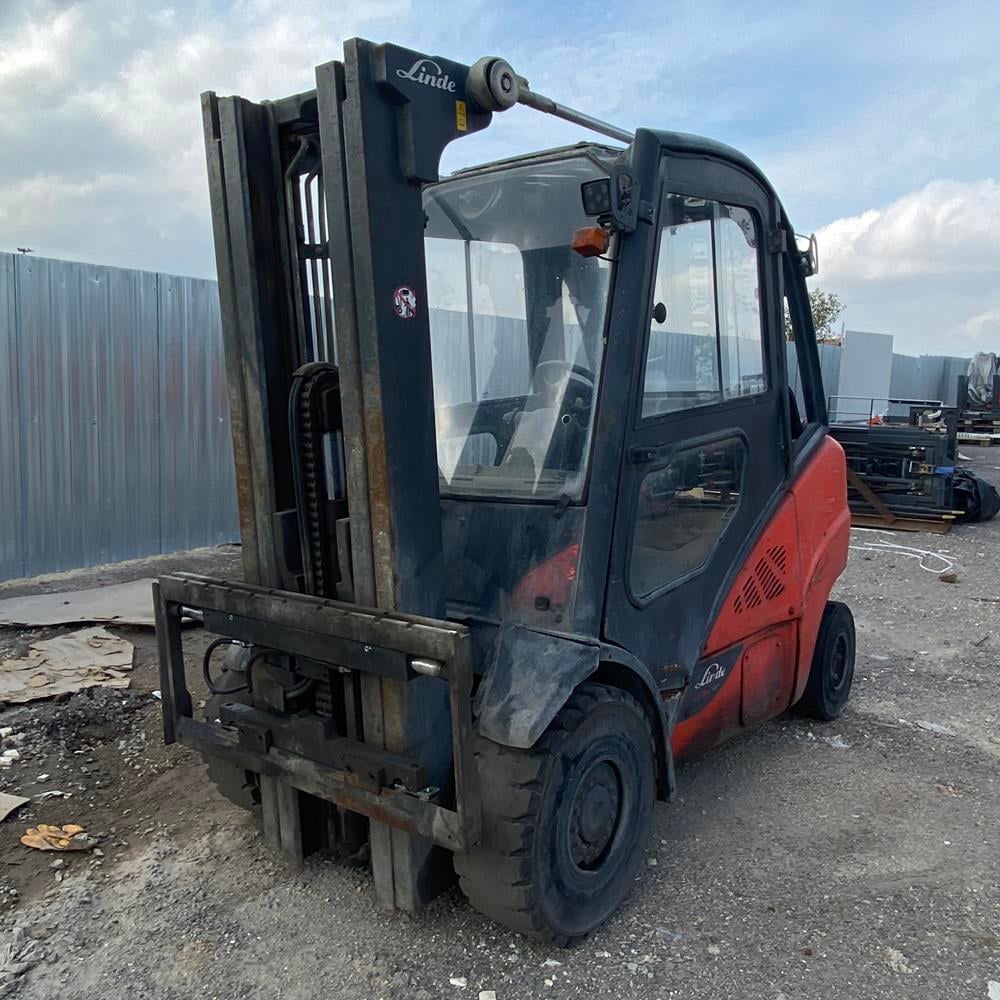 LINDE H35T-393-02 LPG Forklift (F1.4346)