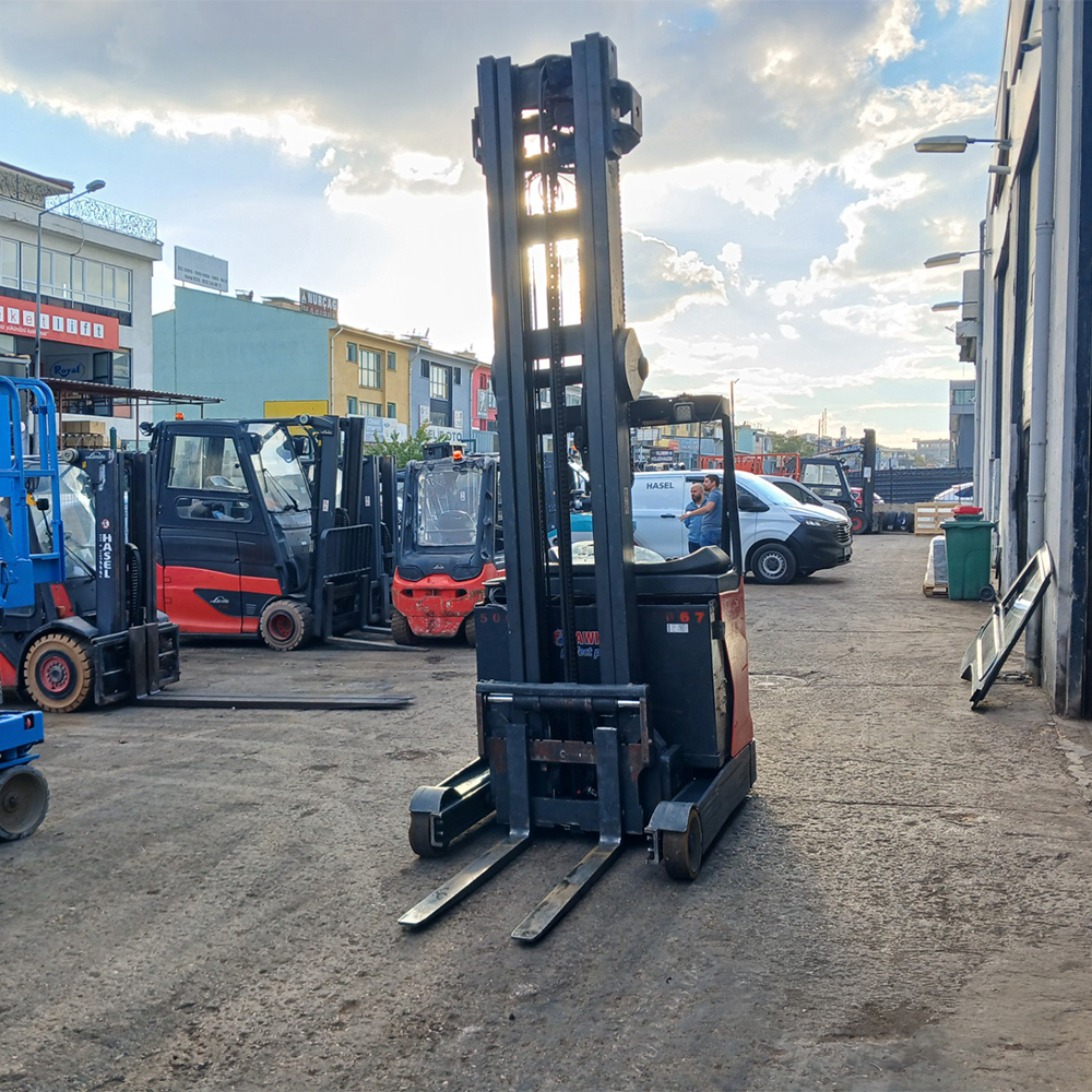 LINDE R16-1120  Reach Truck (F1.6062)