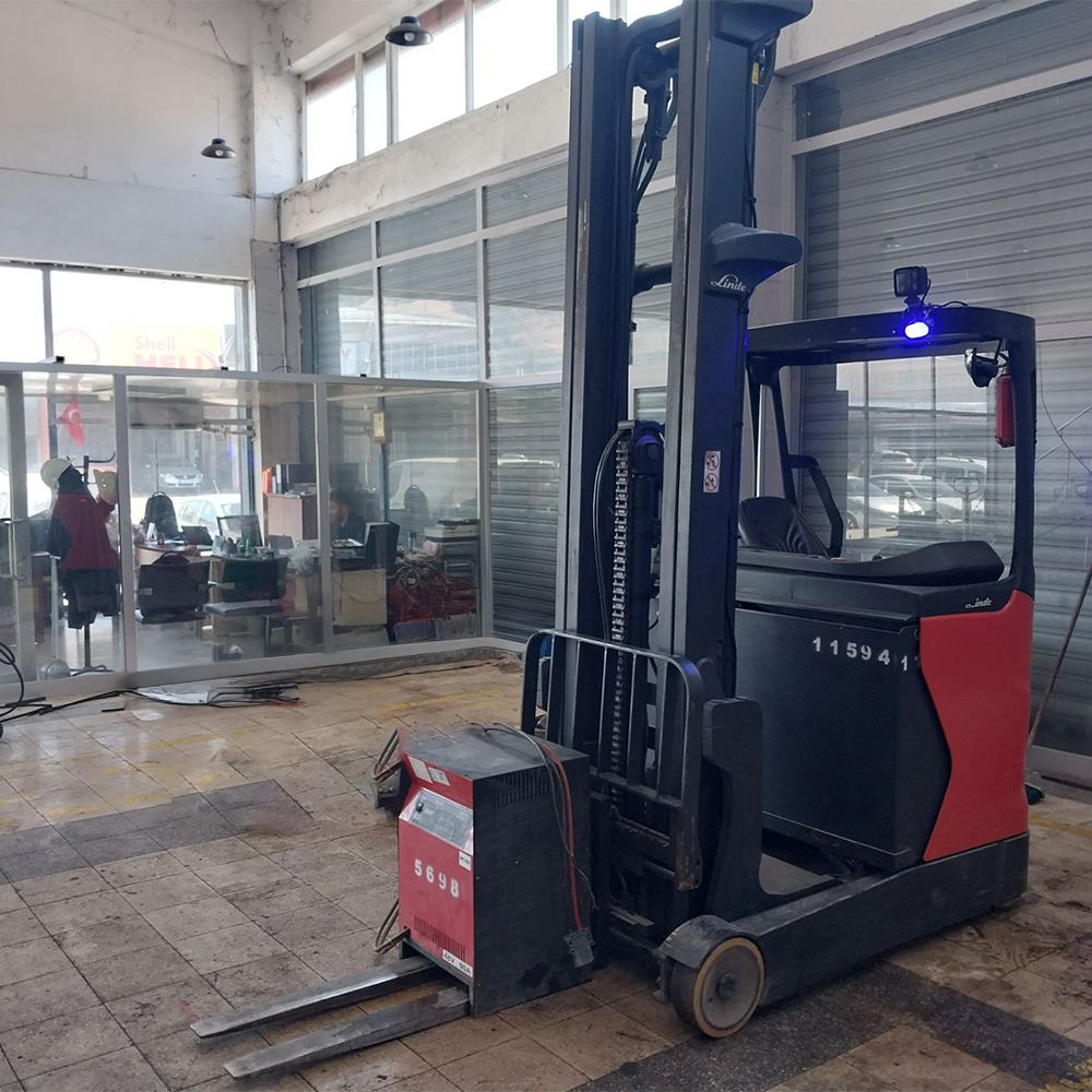 LINDE R16B-1120  Reach Truck (F1.4918)