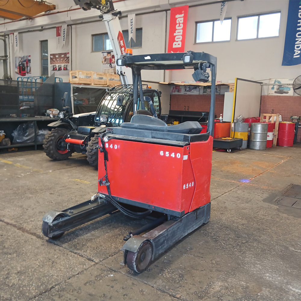 LINDE R16HD-1120  Reach Truck (F1.5875)