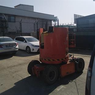 JLG E300AJP  Eklemli Platform Manlift (J1.3495)