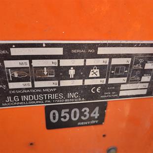 JLG E450AJ  Eklemli Platform Manlift (J1.5034)