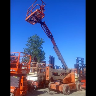 JLG E450AJ  Eklemli Platform Manlift (J1.3488)